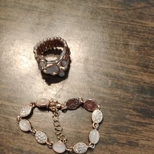 Elegant Gold and White Jewelry Set